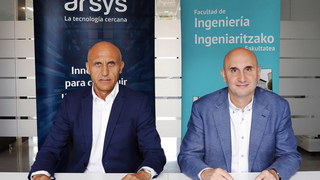 El chief product officer de Arsys, Miguel Martínez-Vélez, y el decano de la Facultad de Ingeniería, Asier Perallos