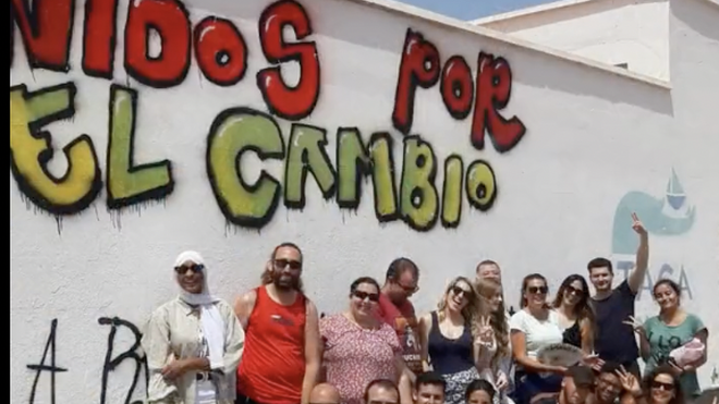 Los participantes en esta actividad de sensibilización de Manos Unidas.