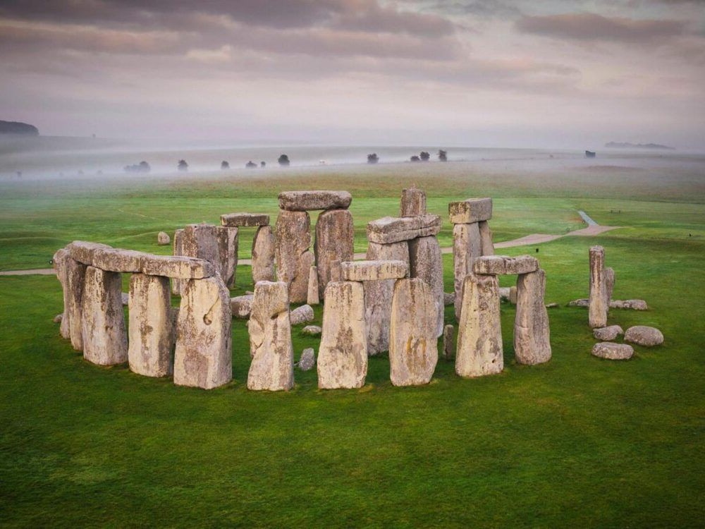 Stonehenge-1000x750