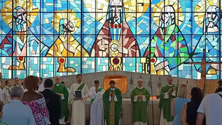 Monseñor José Cobo en Villaverde