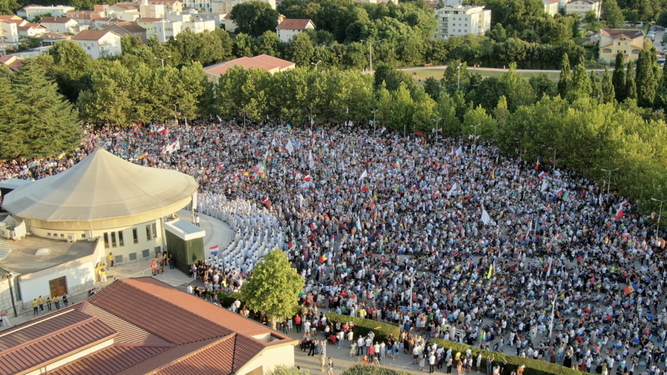 Vista del Festival de Jóvenes en Medjugorje