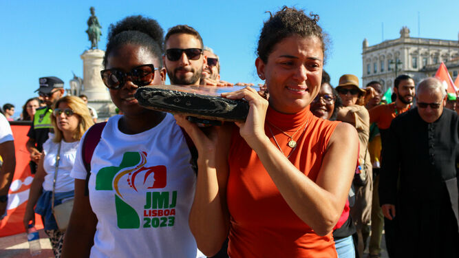 Con la cruz de la JMJ23 ya en Lisboa