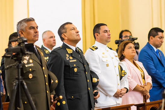 Autoridades civiles y militares presentes en el Te Deum