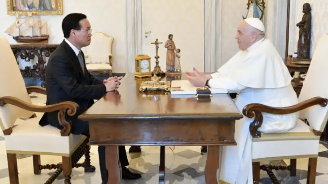 Encuentro entre Francisco y el presidente Vo Van Thuongeste el 27 de julio