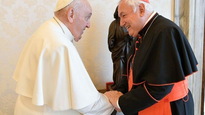 Francisco, con el cardenal Aveline, arzobispo de Marsella