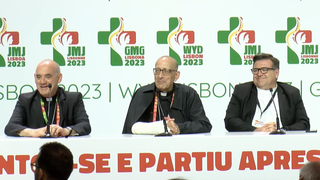 Ros, Omella y Tinajero, durante la rueda de prensa