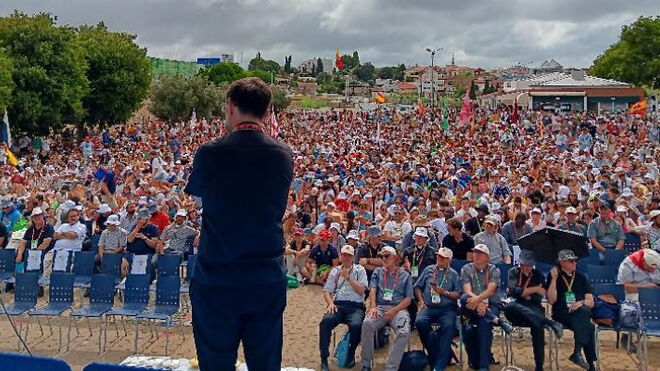 José Cobo, ante los jóvenes madrileños desplazados a la JMJ de Lisboa