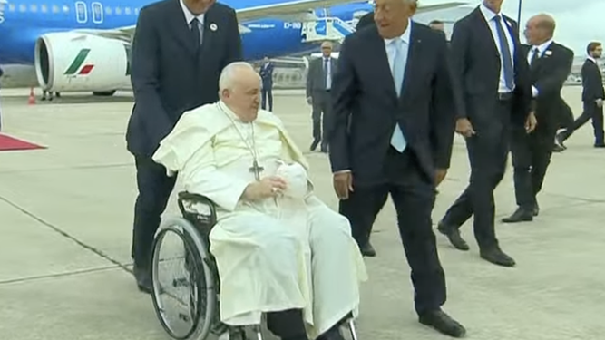 El Papa y Rebelo
