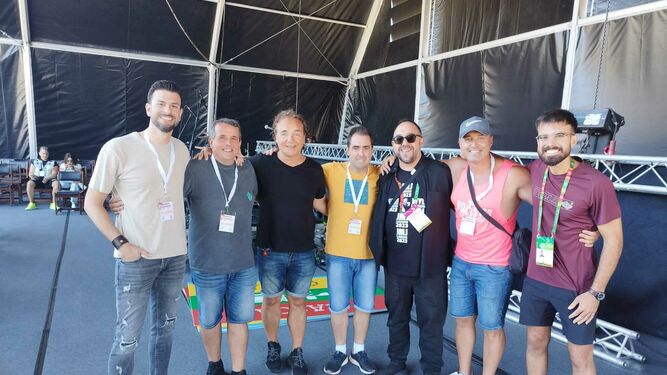Toño Casado con otros artistas