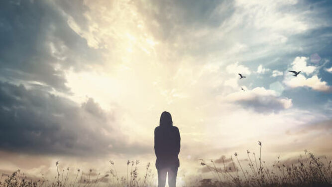 ❤ ¡Jesús, solo sabes amar al hombre locamente, y en tu locura quisieras que te comprendiera y viera tu corazón!