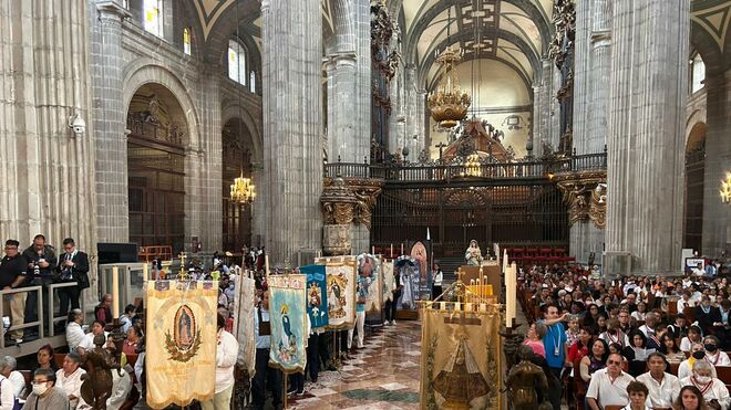 Celebran Asunción de María en las calles de la Ciudad de México