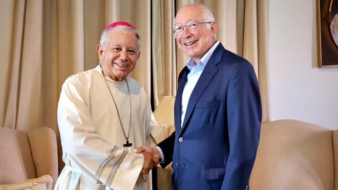 Embajador de Estados Unidos visita al Secretario de la Conferencia del Episcopado Mexicano