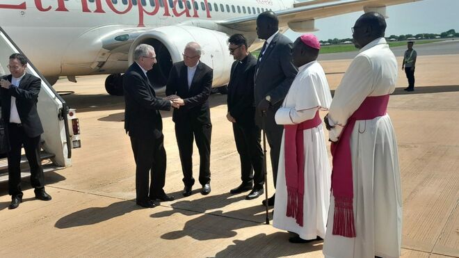 Parolin, a su llegada a Sudán del Sur