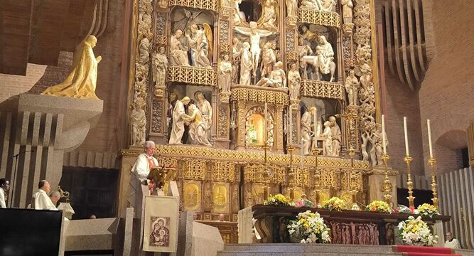Misa en el santuario de Torreciudad