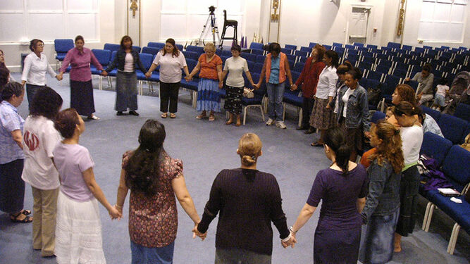 ¿Cuál será la contribución propia de las mujeres a la Iglesia?