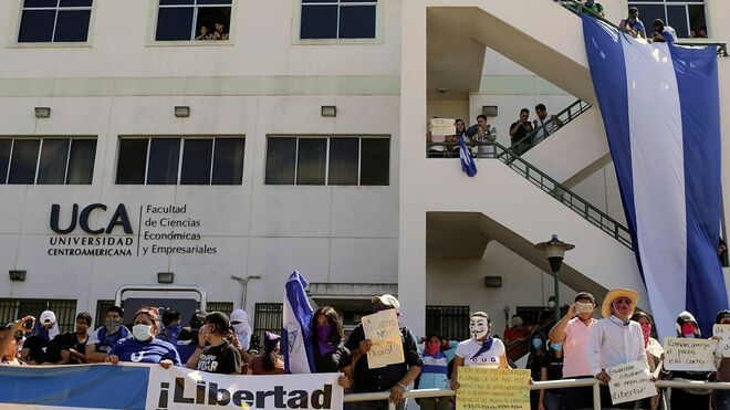 Protesta de estudiantes en la UCA