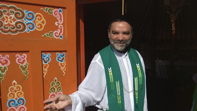 Francisco Javier Olivera, sacerdote español en Mongolia