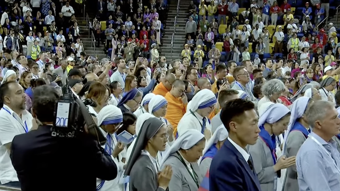 Católicos mongoles en la misa con el Papa