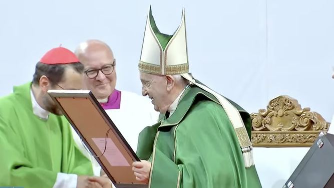 El Papa, con el cardenal Marengo