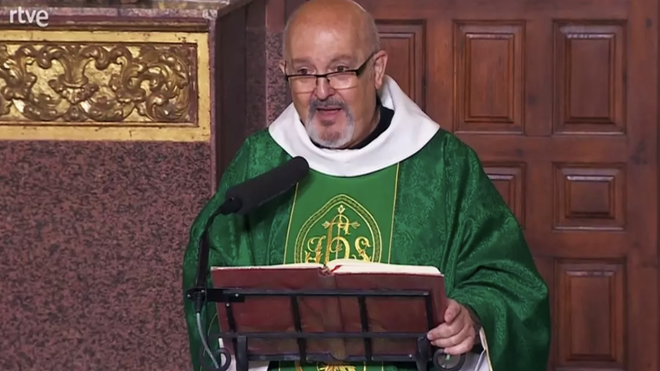 El sacerdote en la misa emitida el domingo por La2