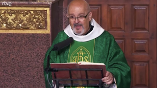 El sacerdote en la misa emitida el domingo por La2