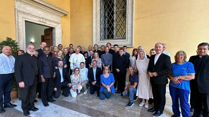 Francisco, con el personal del Dicasterio para la Doctrina de la Fe