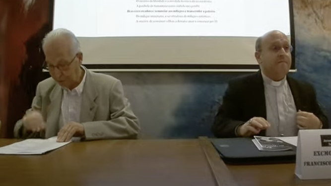 Andrés Torres Queiruga y el arzobispo Francisco Prieto