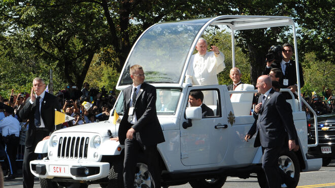 Papamóvil