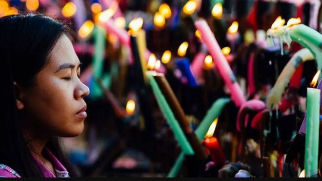 Emigrantes filipinos católicos