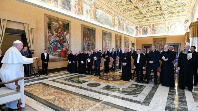 El Papa, con el coloquio ecuménico Paulino