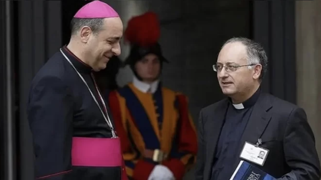 Víctor Manuel Fernández y Antonio Spadaro