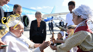 El Papa Francisco aterriza en Marsella