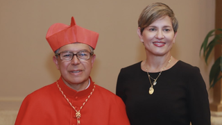 Rueda, con Verónica Alcocer