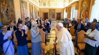 Audiencia a la Fraternidad de las Hermanitas de Jesús
