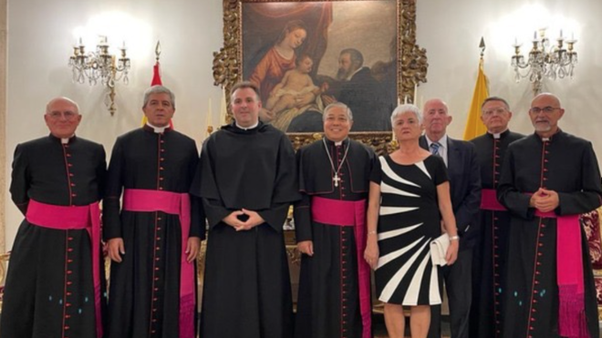 El padre Carlos Alonso, OSA, recibe el cargo de Juez del Tribunal de la Rota