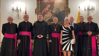 El padre Carlos Alonso, OSA, recibe el cargo de Juez del Tribunal de la Rota