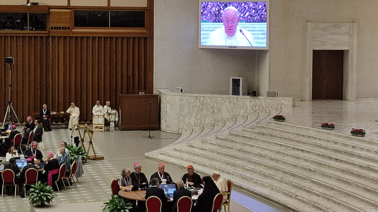 Aula Sinodal Papa