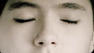 Cerrar los ojos. Nostalgia y pascua de Vícotir Erive