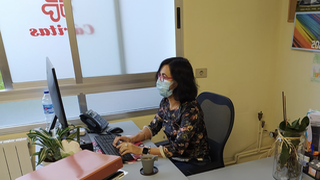 La empleada de Cáritas despedida