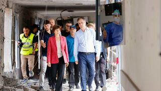 Eli Cohen visita, junto a la responsable de asuntos exteriores de Francia, los lugares de los atentados