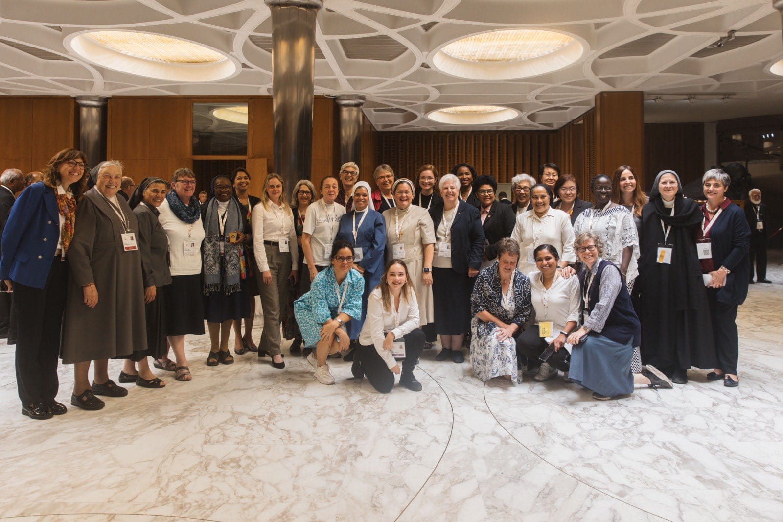 Mujeres en la Asamblea Sinodal