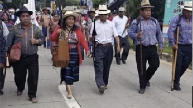 Marcha de los alcaldes indígenas