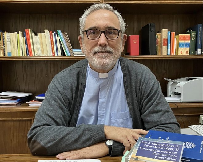 Juan A. Guerrero sj