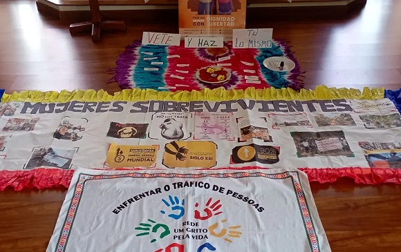 Altar de la Red Clamor durante Encuentro sobre Trata de Personas