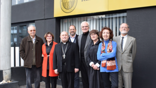 El arzobispo de Santiago visita la RAG