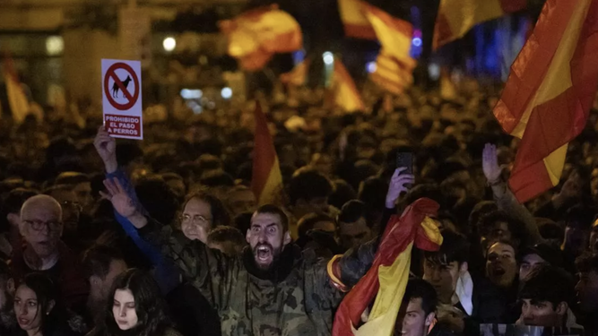 Protestas en Ferraz