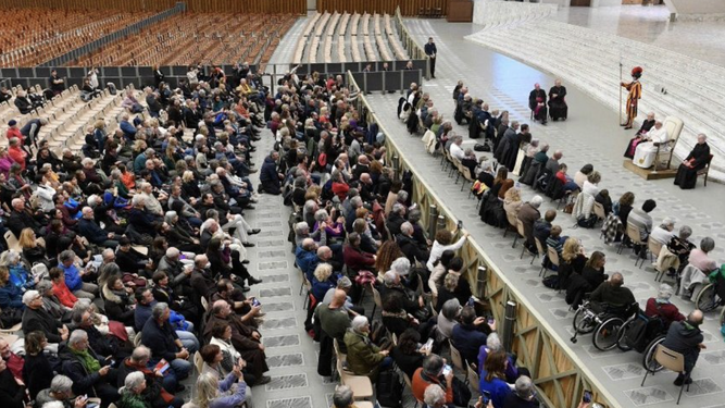 Audiencia del Papa a la Fraternidad Romena y al Grupo Naim