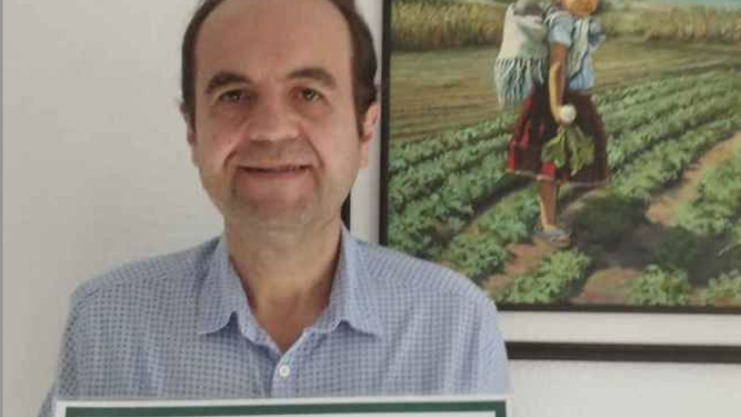 Jordi Ferré, con su galardón