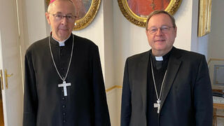 Los arzobispos Gadecki (izquierda) y Bätzing