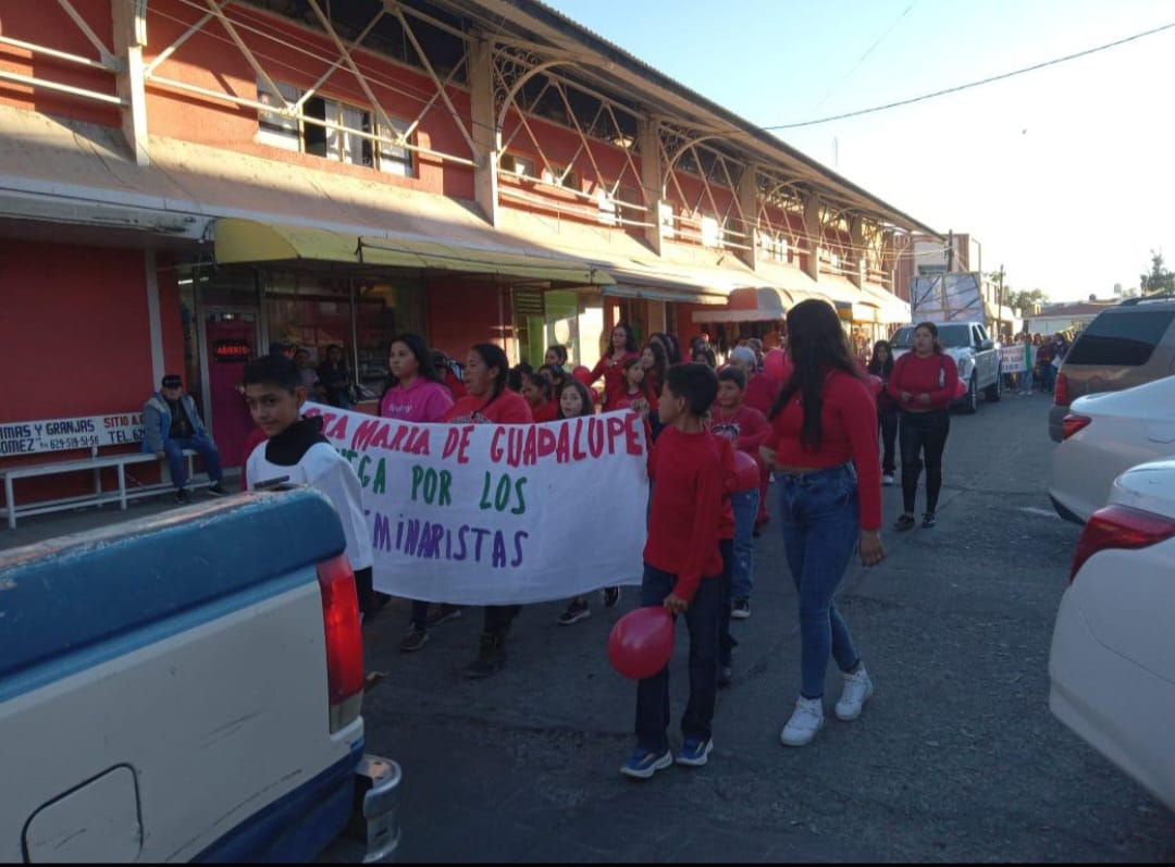 procesión comunidad parroquial